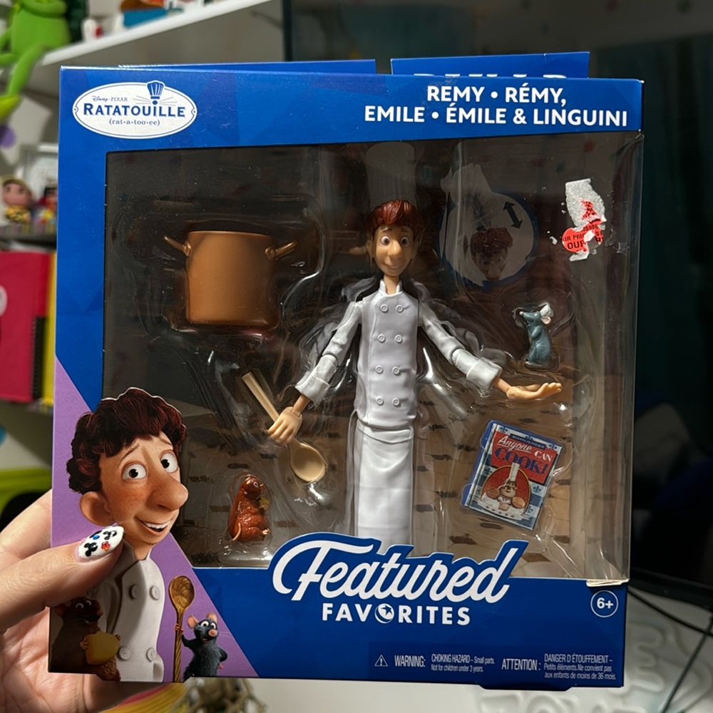Pixar featured favorites ratatouille rely Emile and linguini toys nib
